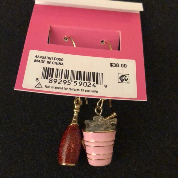 Betsey Johnson Gold Tone Champagne Bottle & Bucket Mismatch Drop Earrings NWT - Picture 10 of 10